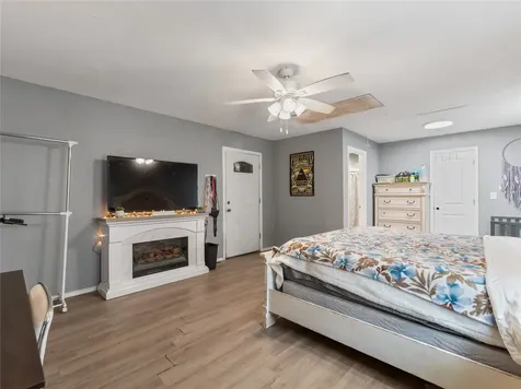 496 James Street Clute TX 77531