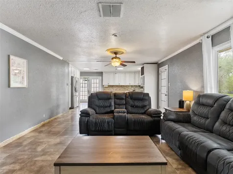 496 James Street Clute TX 77531