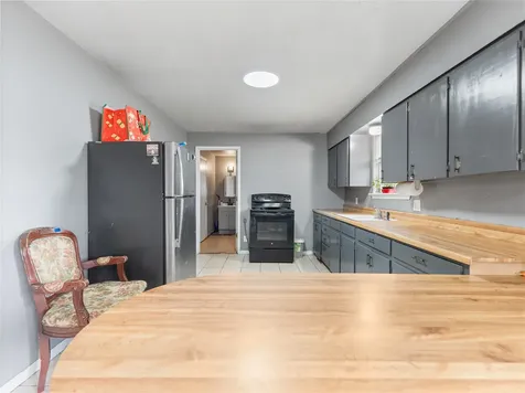 496 James Street Clute TX 77531