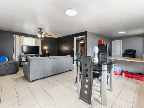 496 James Street Clute TX 77531