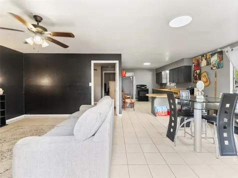 496 James Street Clute TX 77531