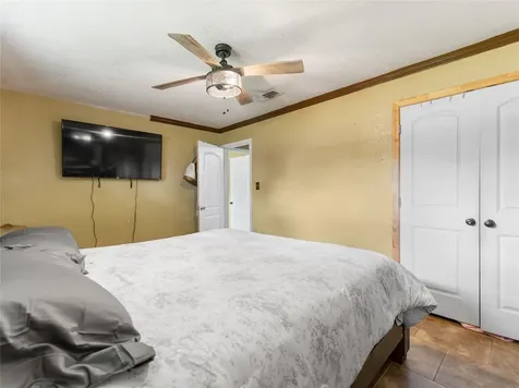 496 James Street Clute TX 77531
