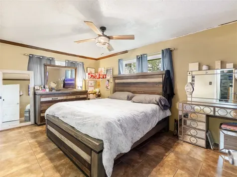 496 James Street Clute TX 77531