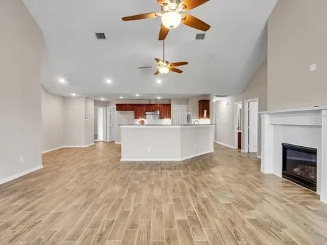6827 Davy Crockett Drive Manvel TX 77578