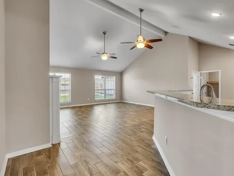 6827 Davy Crockett Drive Manvel TX 77578