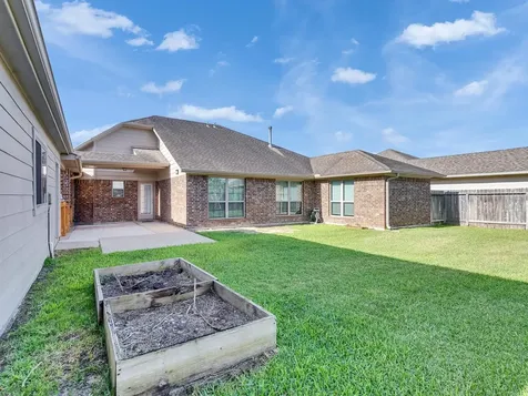 6827 Davy Crockett Drive Manvel TX 77578