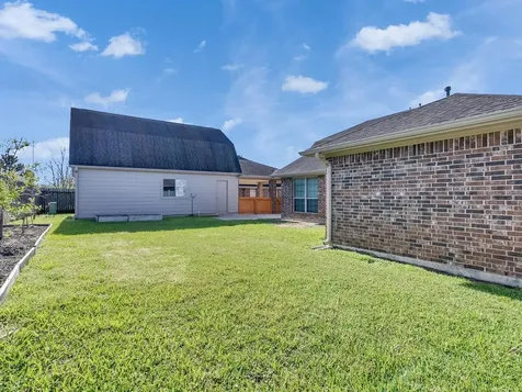 6827 Davy Crockett Drive Manvel TX 77578