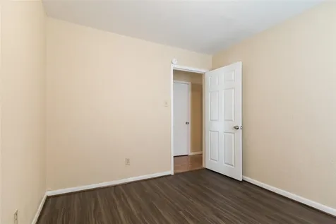3823 Heatherbrook Drive Houston TX 77045