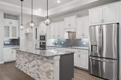 5757 Lakeside Villas Court Conroe TX 77304