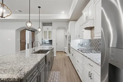5757 Lakeside Villas Court Conroe TX 77304