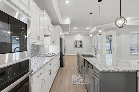 5757 Lakeside Villas Court Conroe TX 77304