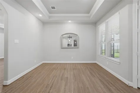 5757 Lakeside Villas Court Conroe TX 77304