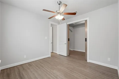 5757 Lakeside Villas Court Conroe TX 77304