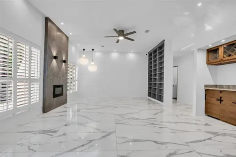 41 Hickory Oak Drive The Woodlands TX 77381