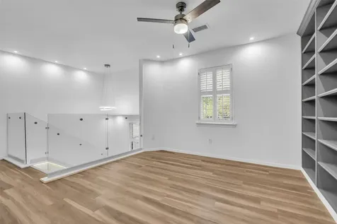 41 Hickory Oak Drive The Woodlands TX 77381