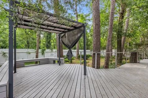 41 Hickory Oak Drive The Woodlands TX 77381