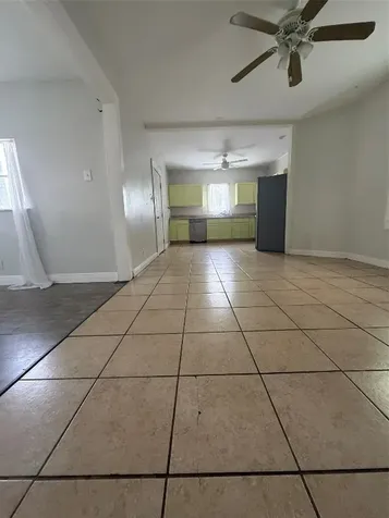 2121 Avenue K Down Galveston TX 77550