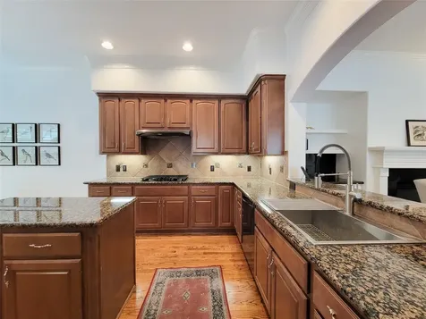 3002 Royal Oaks Crest Houston TX 77082