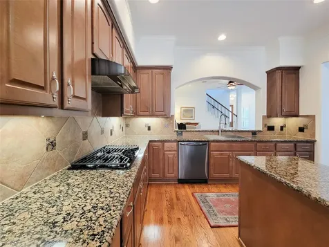 3002 Royal Oaks Crest Houston TX 77082