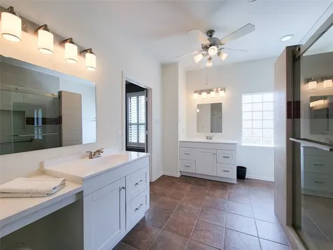 3002 Royal Oaks Crest Houston TX 77082