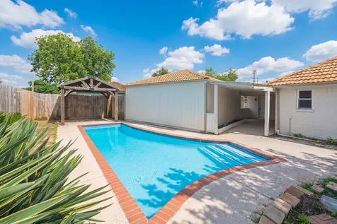 10519 Kirkwren Drive Houston TX 77089