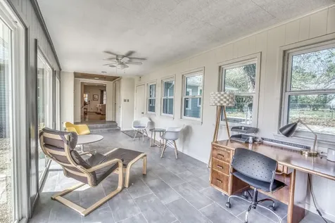 1524 Highway 159 W Bellville TX 77418