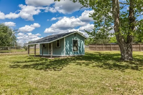 1524 Highway 159 W Bellville TX 77418