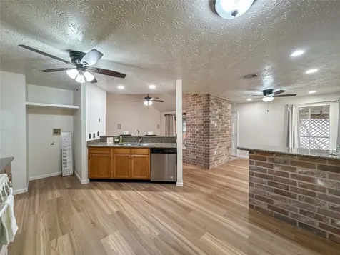 4330 Glen Avon Drive Pasadena TX 77505
