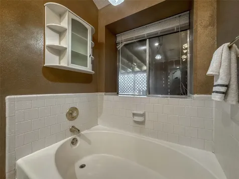 4330 Glen Avon Drive Pasadena TX 77505