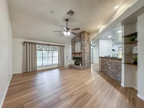 4330 Glen Avon Drive Pasadena TX 77505