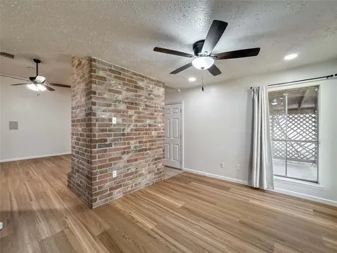 4330 Glen Avon Drive Pasadena TX 77505
