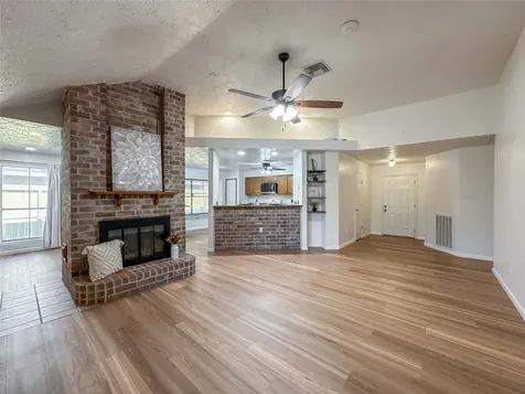 4330 Glen Avon Drive Pasadena TX 77505
