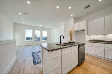 5324 Rue Street Houston TX 77033