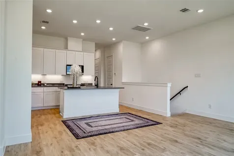 5324 Rue Street Houston TX 77033