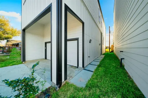 5324 Rue Street Houston TX 77033