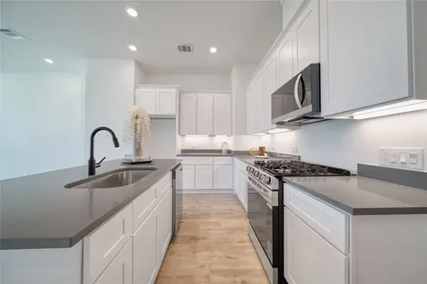 5324 Rue Street Houston TX 77033