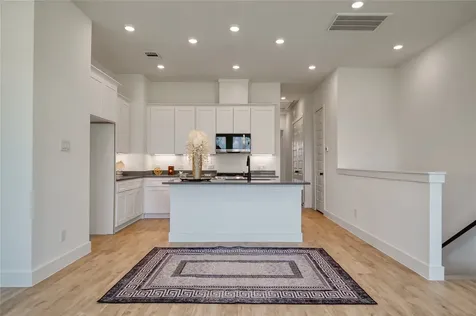 5324 Rue Street Houston TX 77033