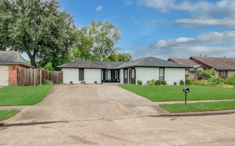 1327 Fallbrook Drive Houston TX 77038