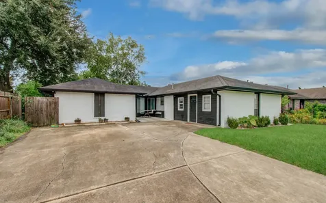 1327 Fallbrook Drive Houston TX 77038