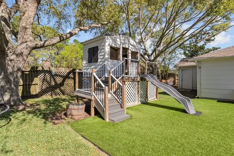 1009 Sable Drive Friendswood TX 77546