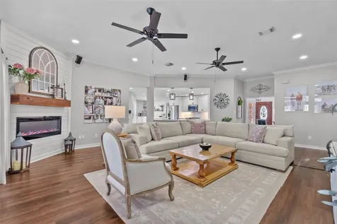 1009 Sable Drive Friendswood TX 77546