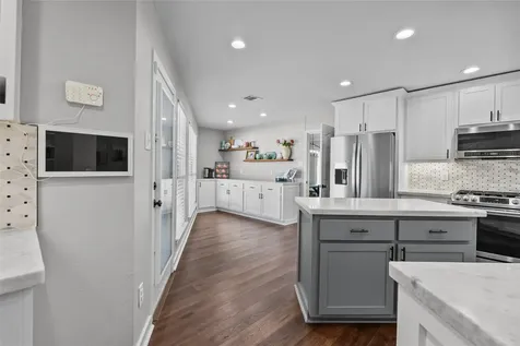1009 Sable Drive Friendswood TX 77546