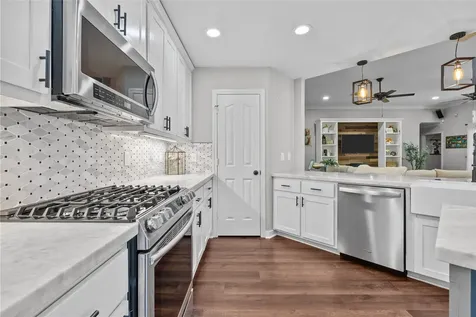 1009 Sable Drive Friendswood TX 77546