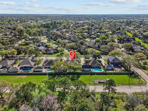1009 Sable Drive Friendswood TX 77546