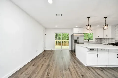 33 Kittiwake Court The Woodlands TX 77380