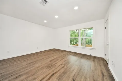 33 Kittiwake Court The Woodlands TX 77380
