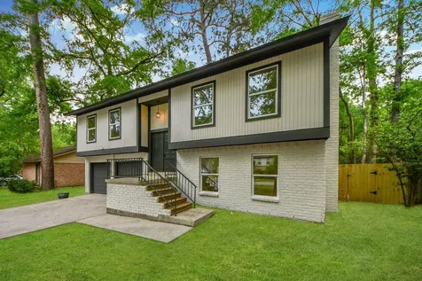 33 Kittiwake Court The Woodlands TX 77380