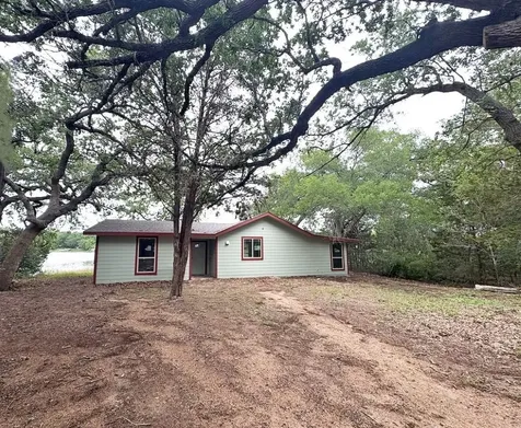 106 Caddo Smithville TX 78957