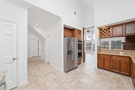 1746 Cloister Drive 22 Crosby TX 77532