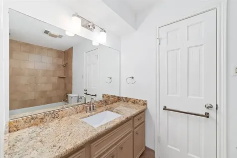 1746 Cloister Drive 22 Crosby TX 77532